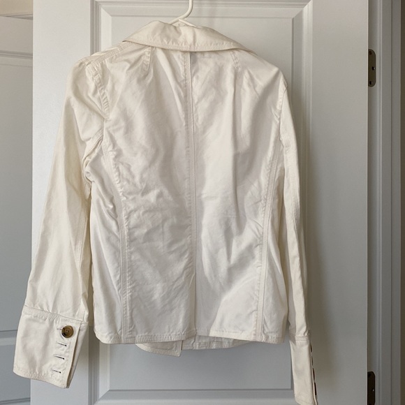 Gently Used Women’s Gap Jacket - Picture 2 of 5